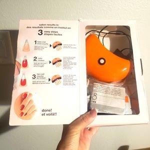 DO YOUR OWN NAILS! Gel Manicure Light and accessories